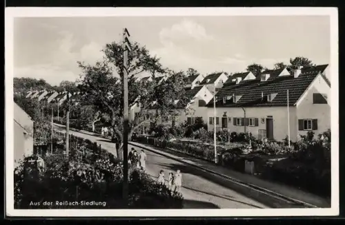 AK Stuttgart, Strassenpartie in der Reissach-Siedlung