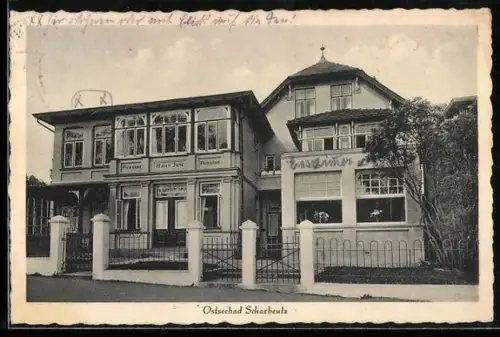 AK Scharbeutz, Hotel Haus Just mit Grünanlagen