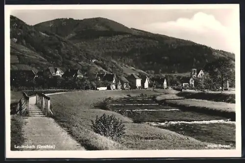 AK Lautenbach /Renchtal, Ortsansicht mit Brücke und Kirche