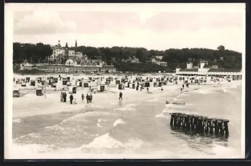 AK Heringsdorf, Strand mit Strandkörben, Seebrücke, Promenade