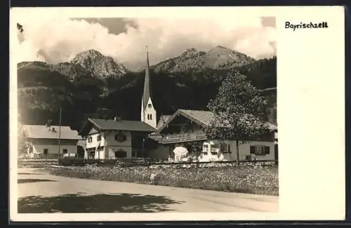 AK Bayrischzell, Kirche, Wohnhäuser, Alpenpanorama