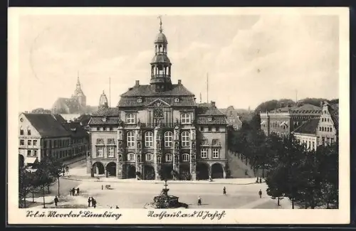 AK Lüneburg, Rathaus am Marktplatz mit Brunnen