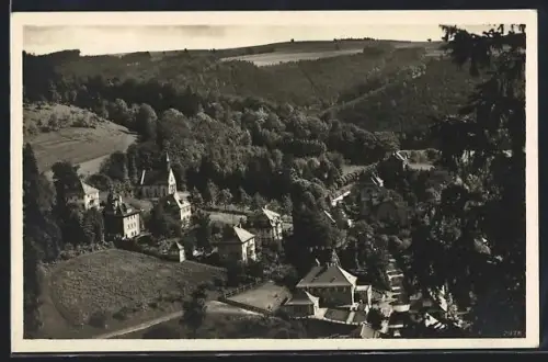 AK Berneck i. Fichtelgebirge, Maintalstrasse mit Kneippbad