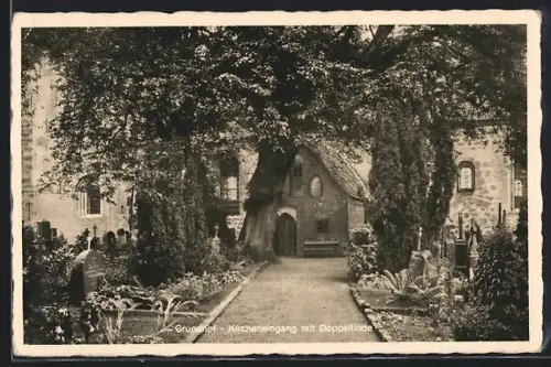 AK Grundhof, Kircheneingang mit Doppellinde