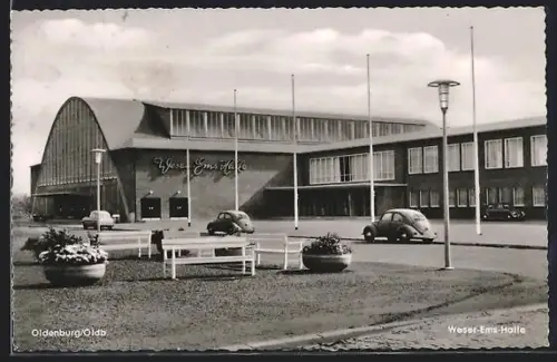 AK Oldenburg /Oldb., Weser-Ems-Halle, VW-Käfer
