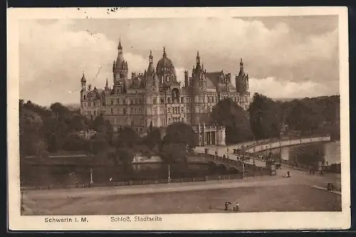 AK Schwerin i. M., Schloss, Stadtseite