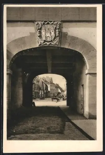 AK Holzminden /Weser, Blick durch das Torhaus