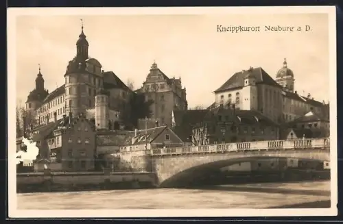 AK Neuburg a. D., Schloss und Brücke