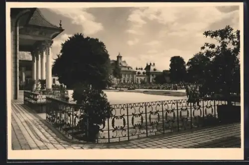AK Pillnitz /Dresden, Schloss Pillnitz, Gartenansicht