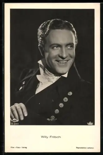 AK Schauspieler Willy Fritsch als Adliger