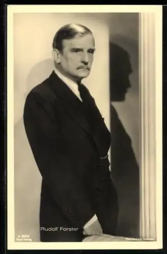 AK Schauspieler Rudolf Forster im feinen Anzug mit Krawatte