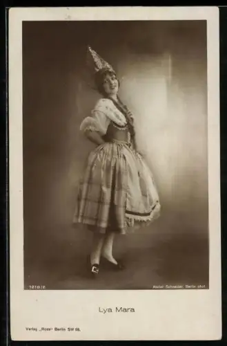 AK Schauspielerin Lya Mara als Försterchristl porträtiert