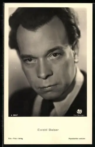 AK Schauspieler Ewald Balser im Anzug porträtiert