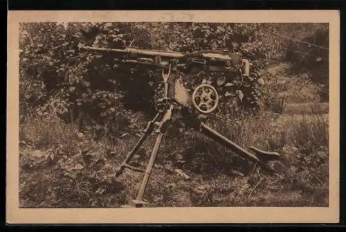 Foto-AK Von der Infanterie verwendetes schweres Maschinengewehr