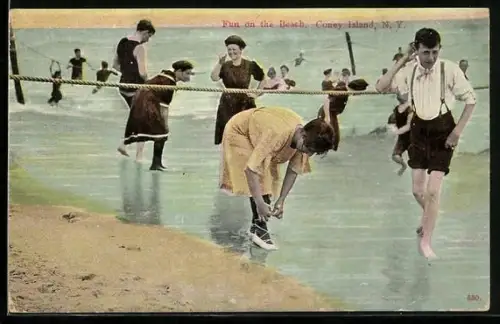 AK Coney Island, N.Y., Fun on the beach