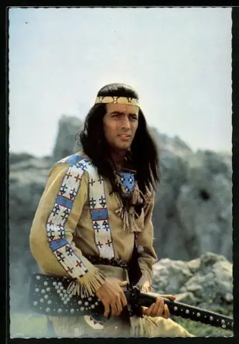 AK Pierre Brice als Winnetou im !. Teil, Karl May