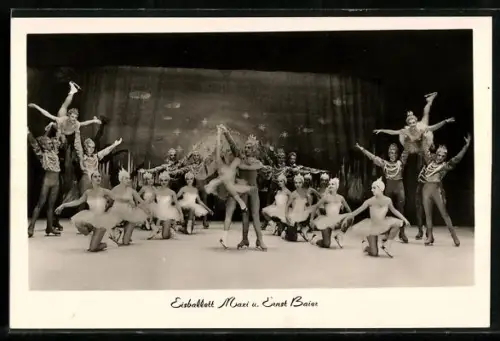 AK Eisballett Maxi und Ernst Baier auf Schlittschuhen