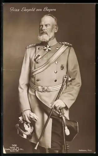 AK Prinz Leopold von Bayern in Uniform mit Zepter