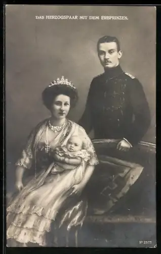 AK Ernst August Herzog von Braunschweig mit Frau und Erbprinzen