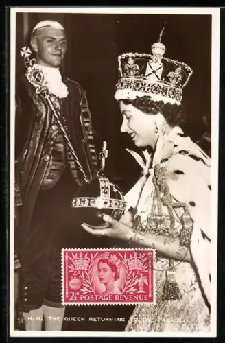 AK H. M. the Queen returning to the palace