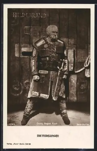 AK Die Nibelungen, Georg August Koch in Rüstung mit Schwert