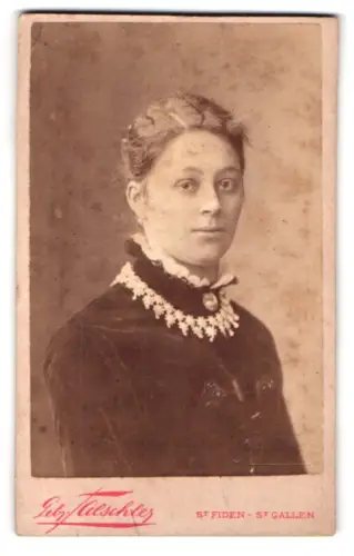Fotografie Gebr. Täschler, St. Fiden, Porträt einer Dame