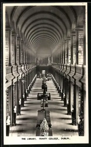 AK Dublin, Trinity College, The Library