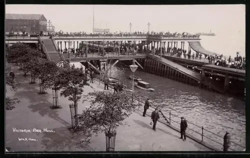AK Hull, Victoria Pier