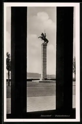 AK Düsseldorf, Das Ulanendenkmal