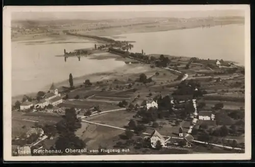 AK Oberzell /Reichenau, Luftaufnahme des Ortes vom Flugzeug aus