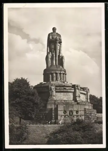 AK Hamburg-St.Pauli, Bismarck-Denkmal