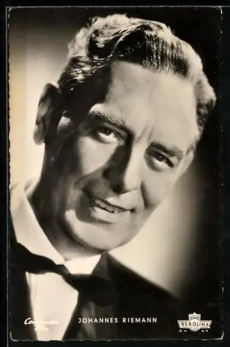 AK Schauspieler Johannes Riemann im Porträt