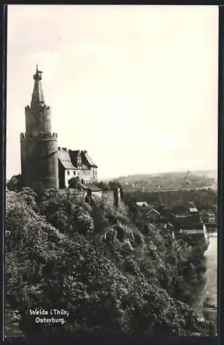 AK Weida i. Thür., Osterburg, Bergfried über Stadt und Fluss