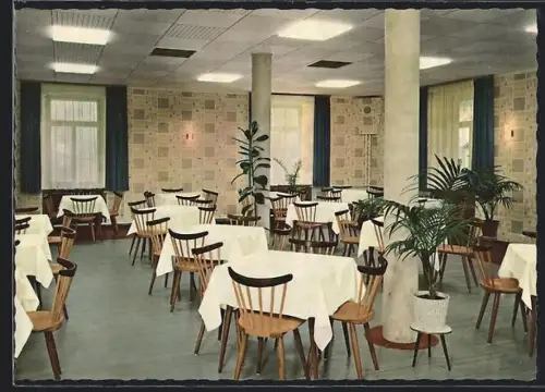 AK Eselsfürth /Kaiserslautern, Gasthaus Barbarossa-Hof, Inh. W. Flockerzie, Saal