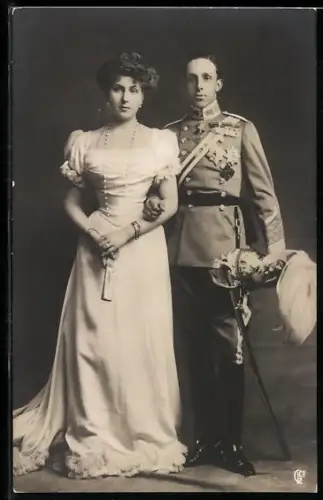 AK Alfonso XIII von Spanien in Uniform mit Orden