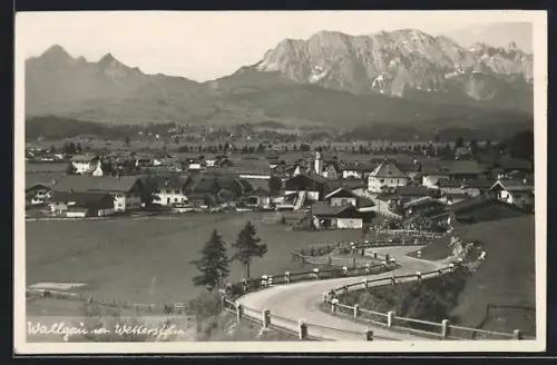 AK Wallgau im Wetterstein, Ortsansicht mit Alpenpanorama