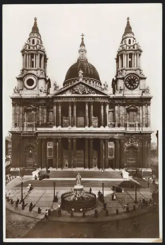 Fotografie unbekannter Fotograf, Ansicht London, Frontansicht der St. Paul Cathedral
