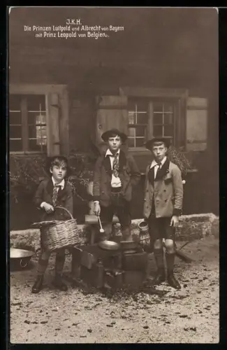 AK die Prinzen Albrecht & Luitpold von Bayern mit Prinz Leopold von Belgien in Lederhosen
