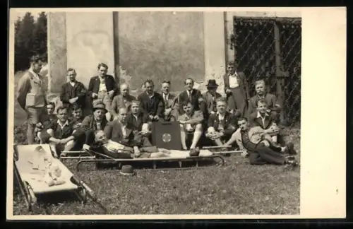 Foto-AK Luftschutz-Sanitäts Einsatz-Übung 1940, Rotes Kreuz