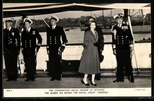 AK Spithead, The Queen on Board the Royal Yacht Surprise