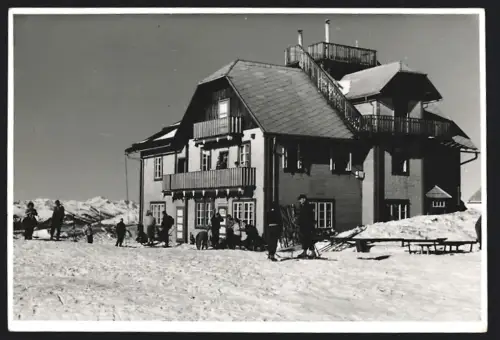 Fotografie Dr. Strasberger, Ansicht Arriach, das Gasthaus Gerlitzenhaus am Gipfel der Gerlitzen