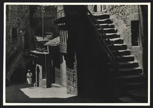 Fotografie Agentur Hecht, Berlin, Ansicht Viterbo, Strasse im Ort aus dem 13. Jahrhundert