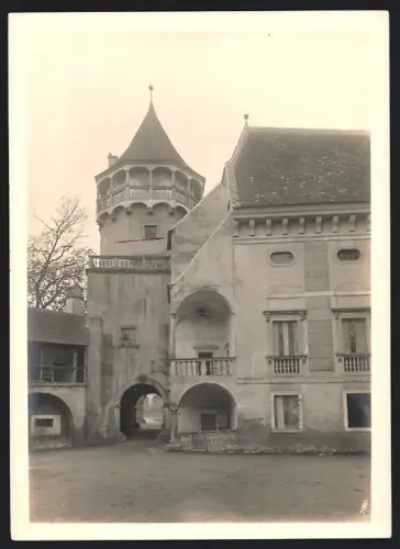 Fotografie Ansicht Rosenburg, Teilansicht des Schloss Rosenburg im Kamptal, der Burghof