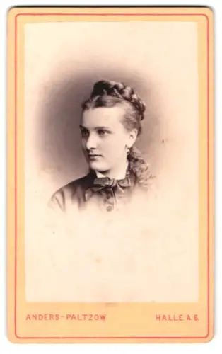 Fotografie Anders-Paltzow, Halle a.S., Porträt einer jungen Frau