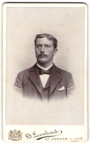 Fotografie P. Leonhard, St. Johann a/d Saar, Bahnhofstrasse 83, Porträt eines Mannes mit Schnurrbart
