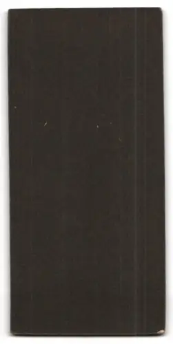 Fotografie Fotograf Ernst Schönherr, Ort unbekannt, Frau mit Blumenstrauss