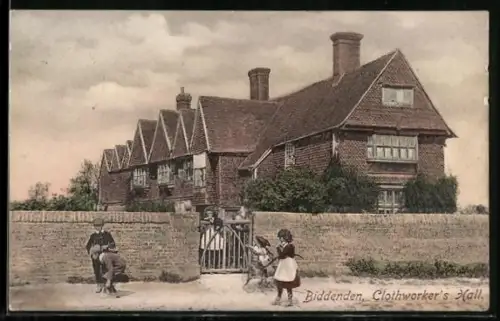 AK Biddenden, Clothworker`s Hall