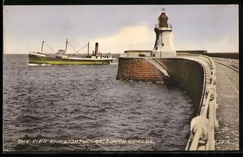 AK South Shields, The Pier and Lighthouse