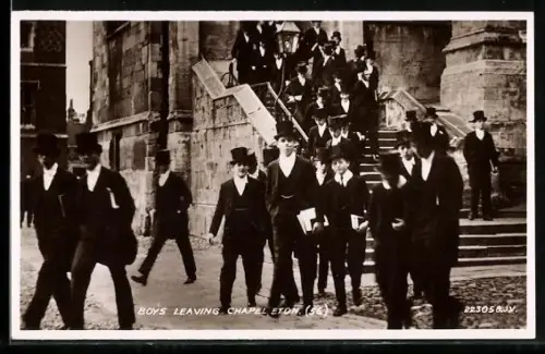 AK Eton, Boys Leaving the Chapel