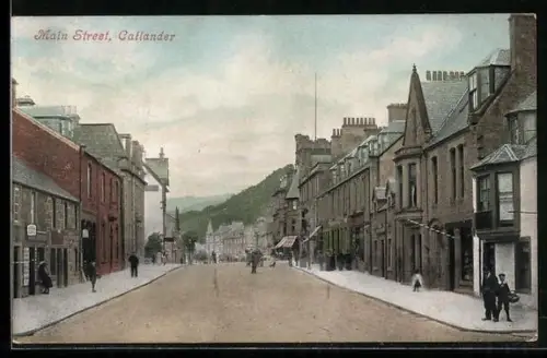 AK Callander, Main Street